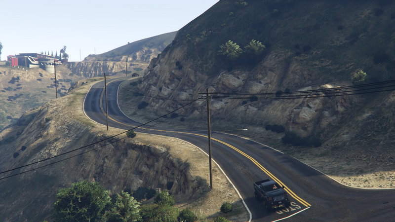 파일:BuenVinoRoad-GTAV-BanhamCanyon.PNG