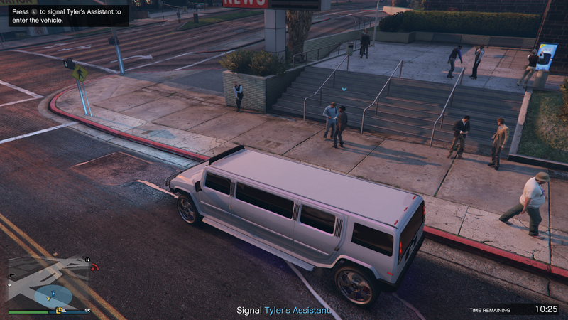 파일:Paparazzi-GTAOe-WithTylerDixonAssistant.png