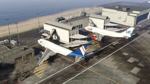 LSIA-GTAV-tarmac3.jpg