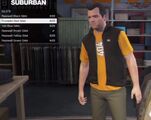 Grand Theft Auto V에서 서번 매장에 있는 마이클.