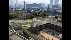 Bluffs Deathmatch GTAO PoolSide.jpg