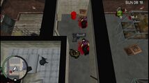 Grand Theft Auto: Chinatown Wars에서 황이 창고 안에서 챈의 경호원들을 사살하는 모습.
