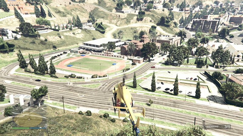 파일:HelicopterTour-GTAOee-Set5-UniversityOfLosSantos.jpg