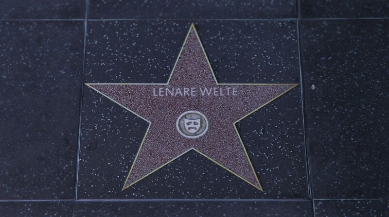 파일:WalkofFame-GTAVee-LenareWelte.jpg