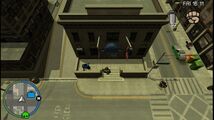 Grand Theft Auto: Chinatown Wars에서의 경찰서 모습.