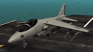 추력기가 뒤로 향한 채 비행 중.