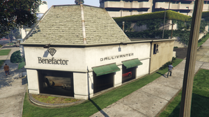 BenefactorGallivanterDealership-GTAVe-LasLagunasBlvd-Day.png