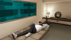 GTAOnlineBonusesApril2022Part3-GTAOe-OfficeAccomodationAdvert.jpg