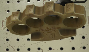 Knuckledusters GTAV The Vagos.png