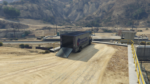 BikerSellBikes-GTAO-Countryside-DropOff3.png