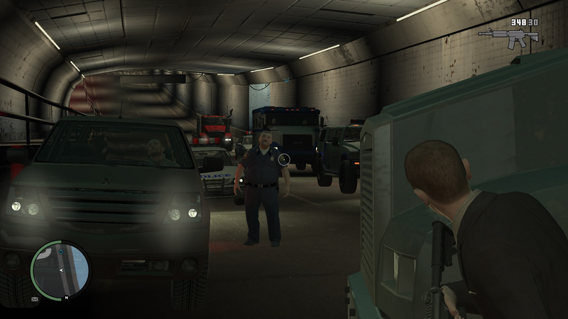 파일:Mitch-GTAIV-CheckingtheRoadblock.png