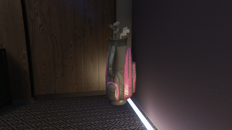 파일:OnCourse-GTAOe-FranklinGolfBag.png