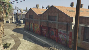 Benny'sOriginalMotorWorks-GTAO-Exterior.png
