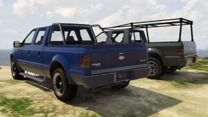 Sadler GTAV PlainRollbar RearQuarterView.jpg