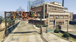 RogersSalvage&Scrap-GTAV-SouthArsenalStEntrance.png