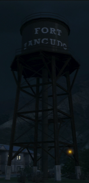 파일:Watertower-FortZancudo-GTAV.png