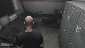 Kosatka-GTAO-InteriorFlareGun.png