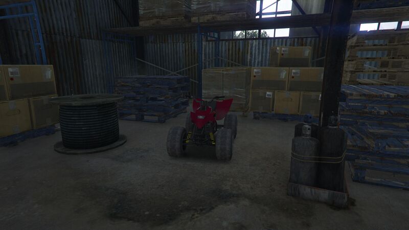 파일:McKenzieFieldHangar-GTAOee-TrevorsBlazer.jpg