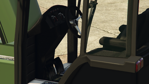 Fieldmaster-GTAV-Inside.png
