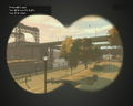 Grand Theft Auto IV에서 사용 중인 쌍안경.