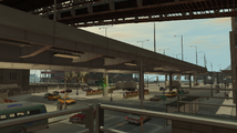 Union Drive East 고가 고속도로가 Fishmarket South 위를 지나며 Privateer Road와 평행하게 달리고 있다.