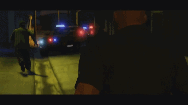 파일:Beta-PoliceCruiser-GTAV-FlashingHeadlights.gif