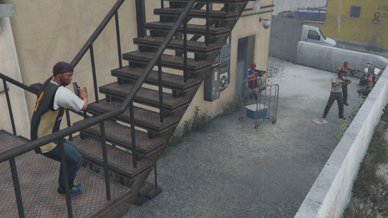 파일:NightclubManagement-GTAOe-EliminateDrugOperation-LockupEnemies.png