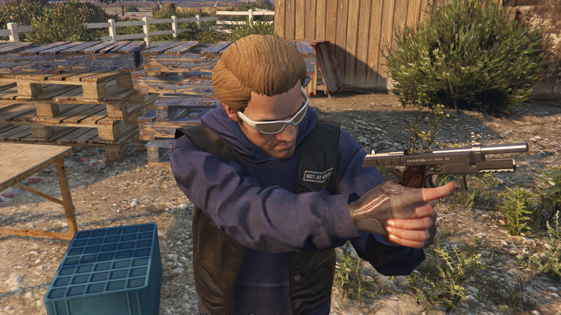 파일:TheLostMC-GTAV-SgtAtArms-Grapeseed.png