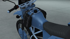 ManchezScoutC-GTAOe-FuelTanks-SaddleBags.png
