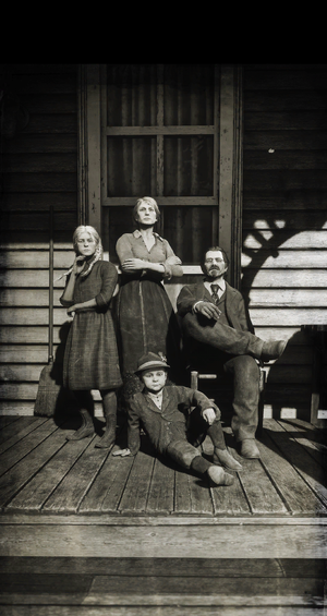 RedDead-GTAOe-ElRubioCompoundPortraits-AndreasFamily.png