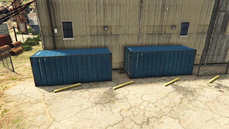 파일:TorchTheWeedFarms-GTAOee-Molotovs-RedwoodLightsTrack.jpg