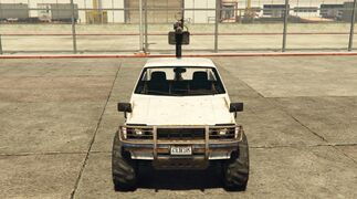 Grand Theft Auto Online의 테크니컬 (전면 뷰).