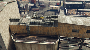 CMC-GTAVee-RooftopWalkway.png