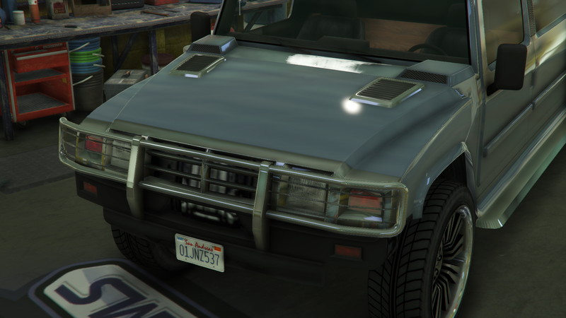 파일:PatriotStretch-GTAO-Hoods-ChromeSportsHood.png