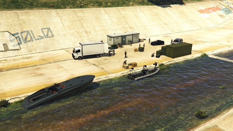 파일:RecoverTheCashCase-GTAOee-LaMesa.jpg
