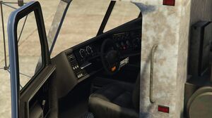 Trashmaster-GTAV-Inside.jpg