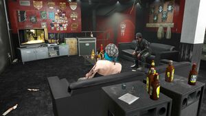 GTAOnlineBonusesApril2022Part1-GTAOe-ClubhouseFurnitureOptionBAdvert.jpg