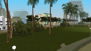 OceanDrive-GTAVC-ComparisonWithDE-Vegetation3.png