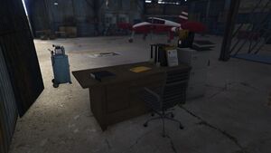 McKenzieFieldHangar-GTAVee-HangarDesk.jpg