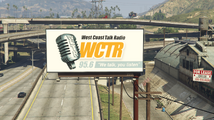 델 페로 고속도로/올림픽 고속도로 교차로 남동쪽에 위치한 무리에타 하이츠의 WCTR 광고판.