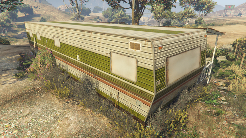 파일:Ortega'sTrailer-GTAVe-RearQuarter.png