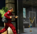 GTA V 첫 번째 트레일러의 보석상 문에서 볼 수 있는 Shark 로고.