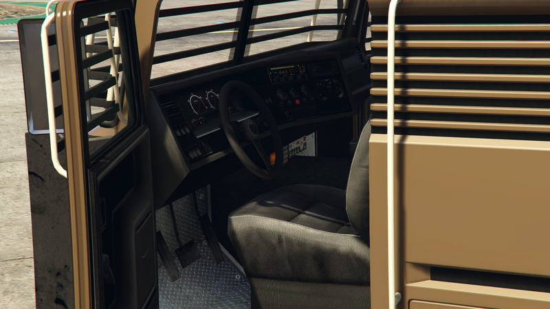 파일:HaulerCustom-GTAO-Inside.png
