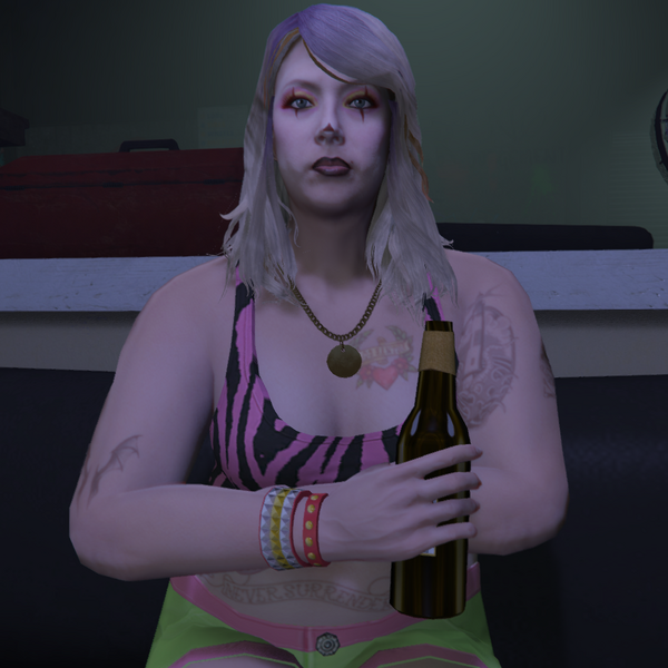파일:Fooliganz-GTAOe-LSDrugWars-UniqueFemaleGangMember1.png