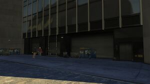 MeTVBuilding-GTAIV-WindowCleaningPlatform.jpg