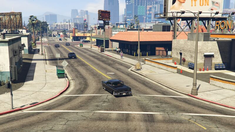 파일:MacdonaldStreet-GTAVee.jpg