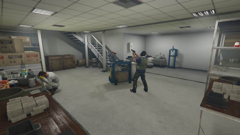 파일:CluckingBellFarms-GTAOe-Basement2.png