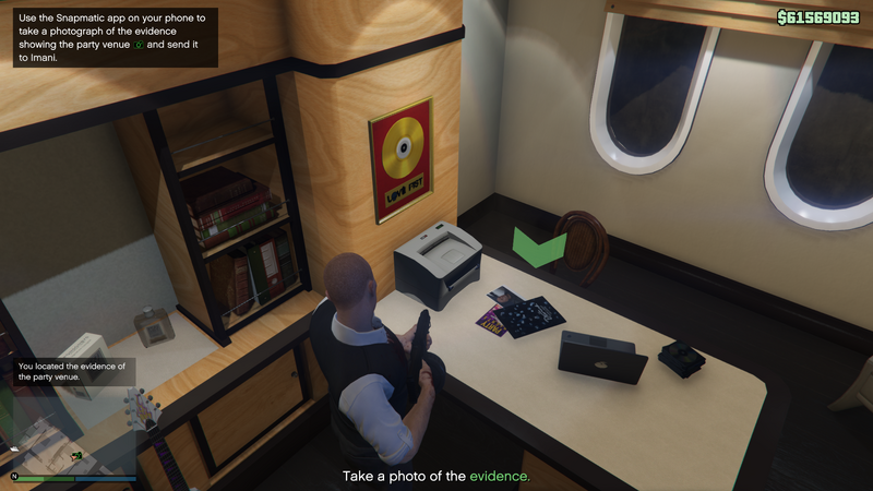 파일:Investigation-TheMarina-GTAOe-EvidenceInACabin.png