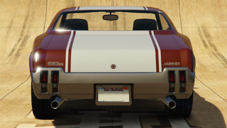 Grand Theft Auto V 및 Grand Theft Auto Online의 세이버 터보 후면 뷰