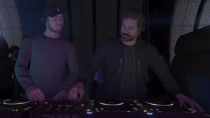 TaleOfUs-GTAO-InTheClub.png